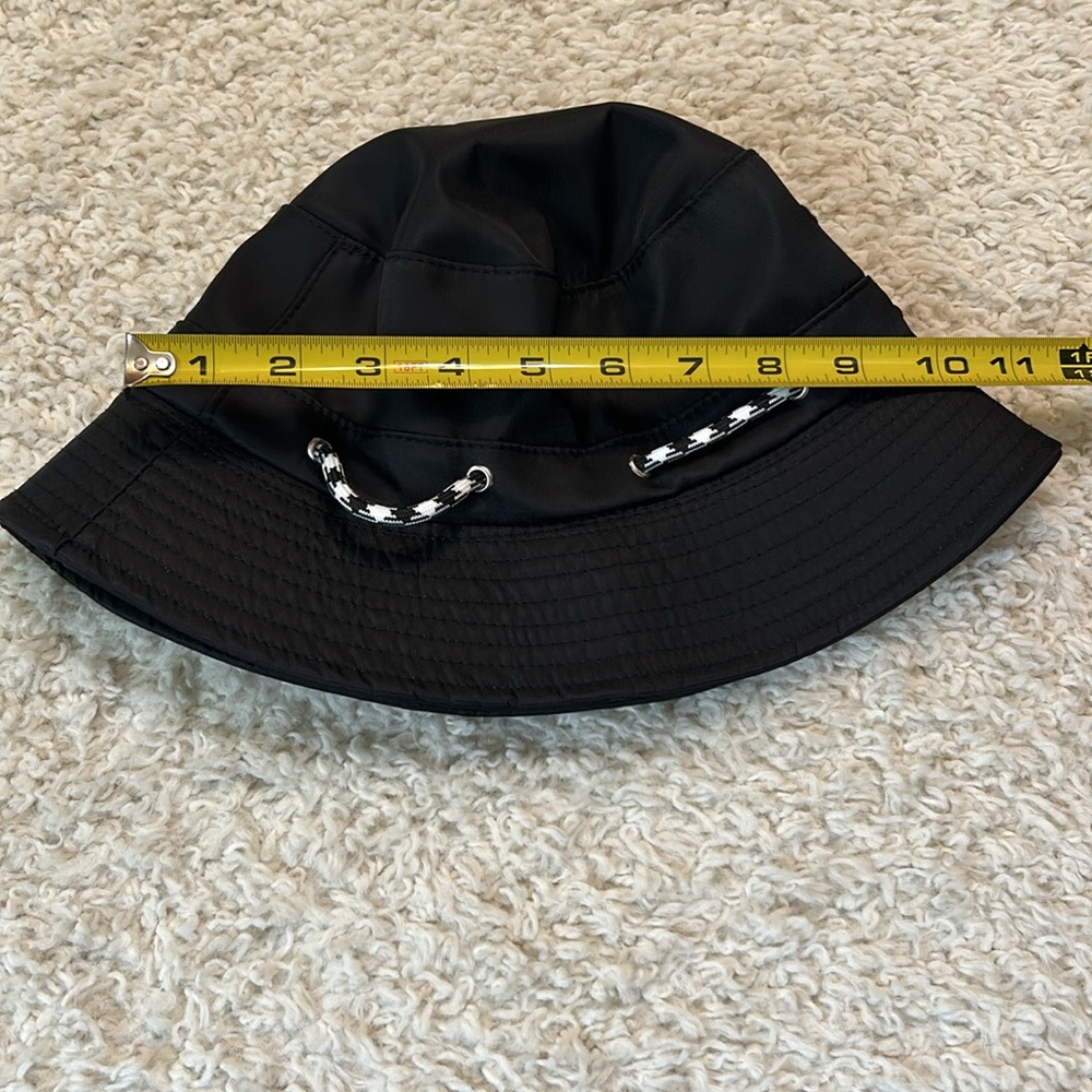 NWT OS ANTHRO nylon bucket hat in black and white - Picture 7 of 8